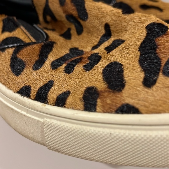 Steve Madden ecentric pony hair, leopard print flats - Picture 7 of 10